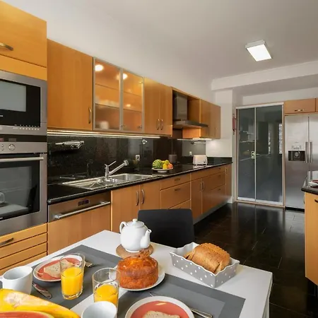 Jasmineiro I By An Island Funchal (Madeira)