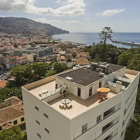 Jasmineiro I By An Island Apart * Funchal (Madeira)