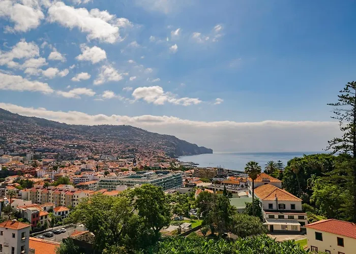 Jasmineiro I By An Island דירה *