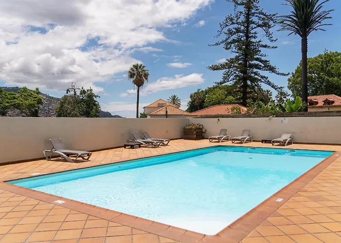 Jasmineiro I By An Island * פונשל