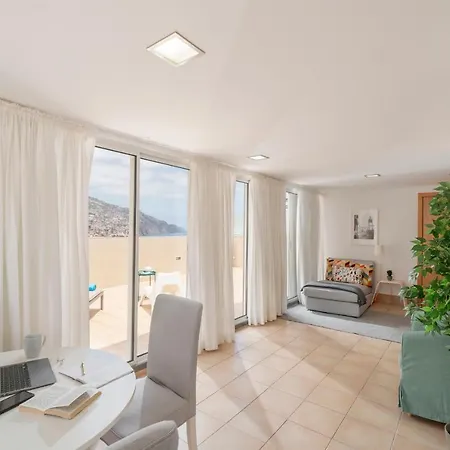 Jasmineiro I By An Island فونشال